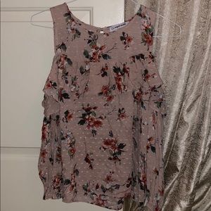 Boutique top with ruffle detail NWT!